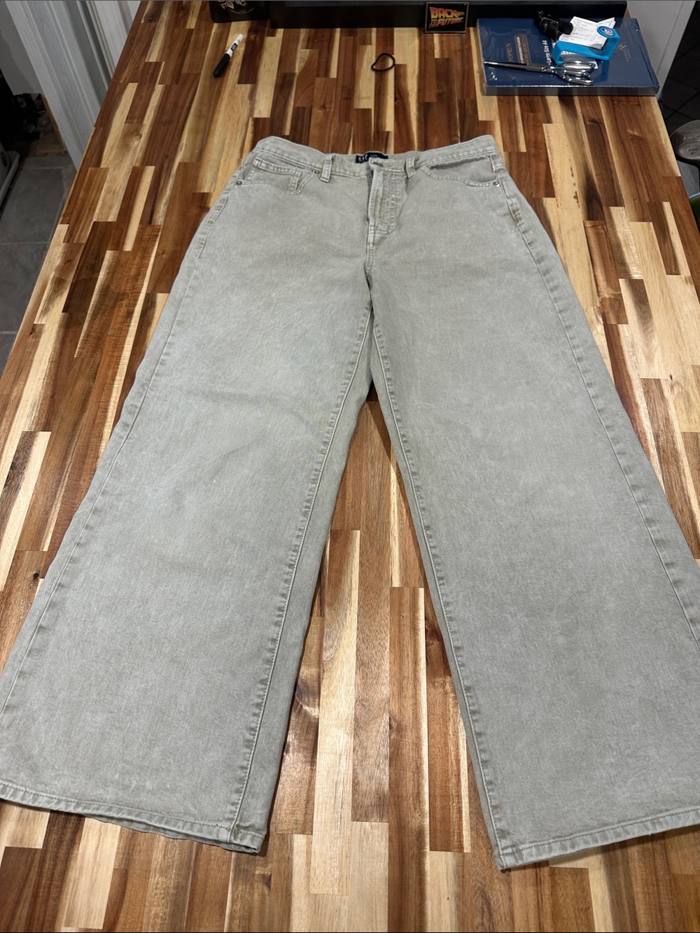 GAP Women's  High Rise Wide Leg Jeans in Light Gray 662